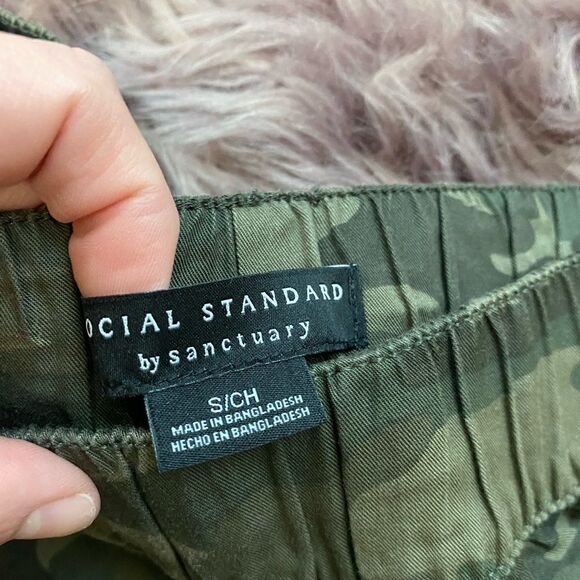 Sanctuary Social Standard High Rise Soft Pull On Boardwalk Short Size S - Picture 5 of 6